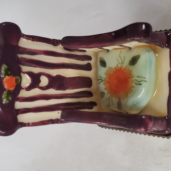 Porcelain Trinket Box Rocking Chair. 3" tall - Picture 5 of 6